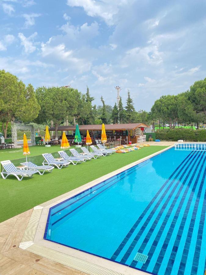 Palm Club Apart Otel คูซาดาซี ภายนอก รูปภาพ